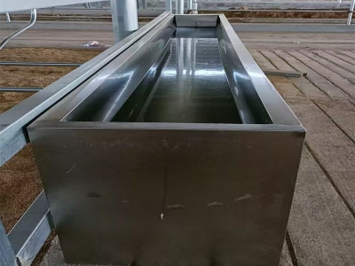 恒溫飲水槽（養牛設備）
